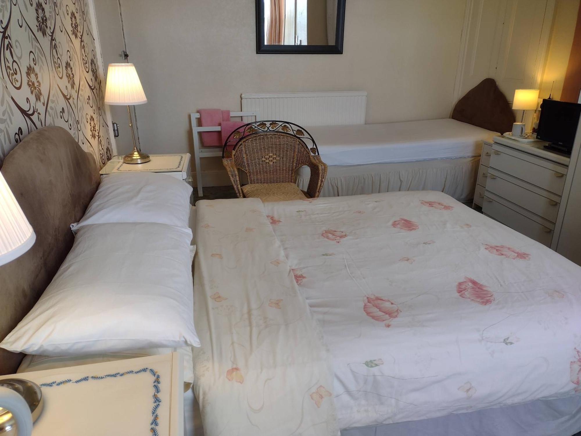 The Arran Guest house Scarborough